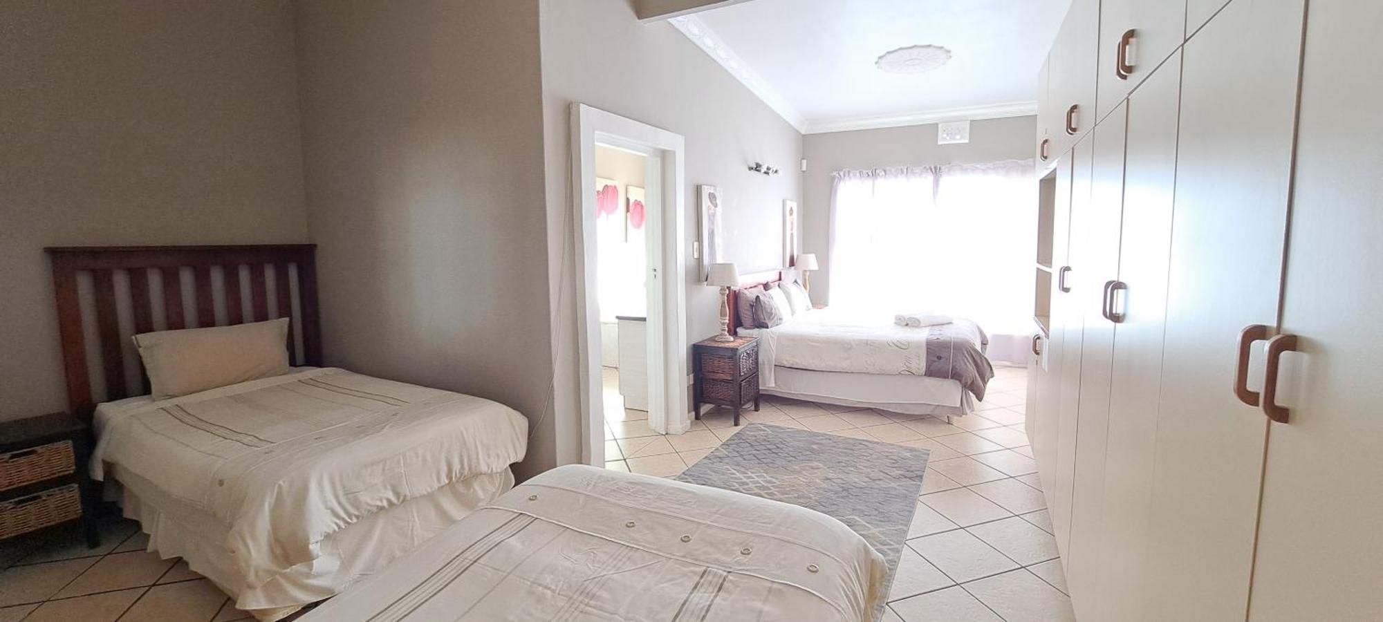 Raston Guest House Lambert's Bay Ngoại thất bức ảnh